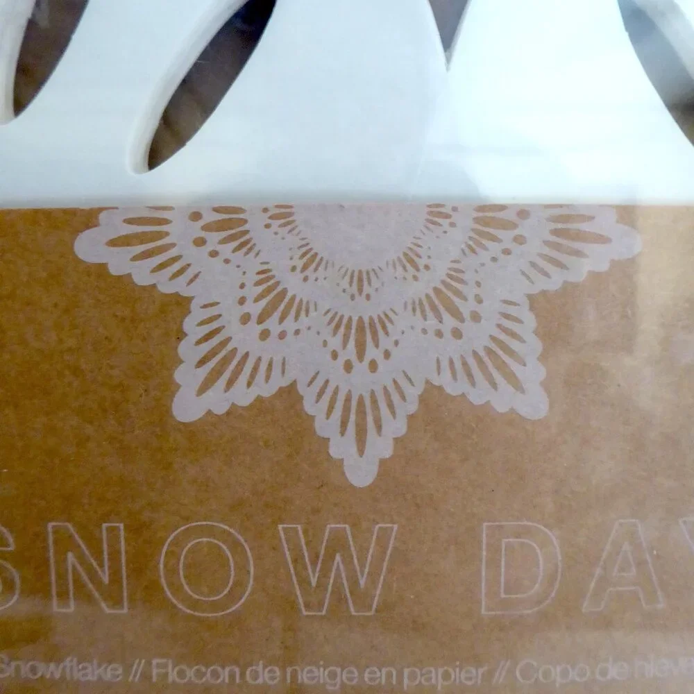 NEW 30” CRATE & BARREL LARGE 3D PAPER SNOWFLAKE CHRISTMAS MOBILE DECORATION